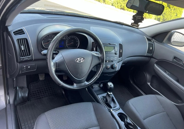 Hyundai I30 cena 18900 przebieg: 162472, rok produkcji 2010 z Wąchock małe 22